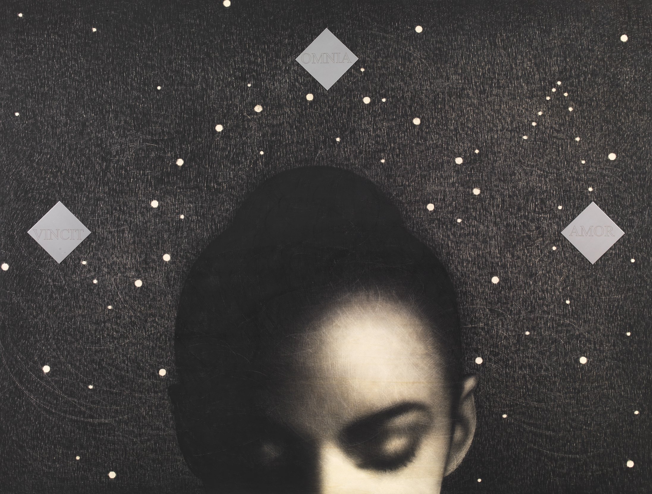 Omar Galliani, Omnia vincit amor, 2019, matita e carboncino su tavola con elementi in acciaio, 169x221 cm