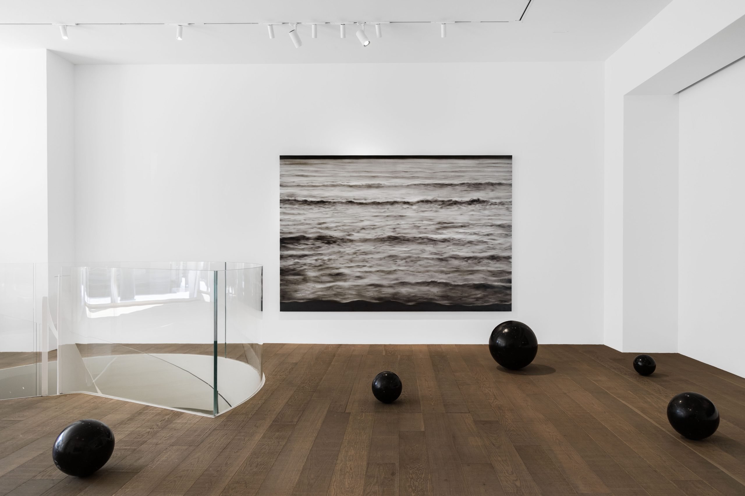 Veduta della mostra, Abel Herrero. Jeux dangereux, Tornabuoni Art Paris, 2024