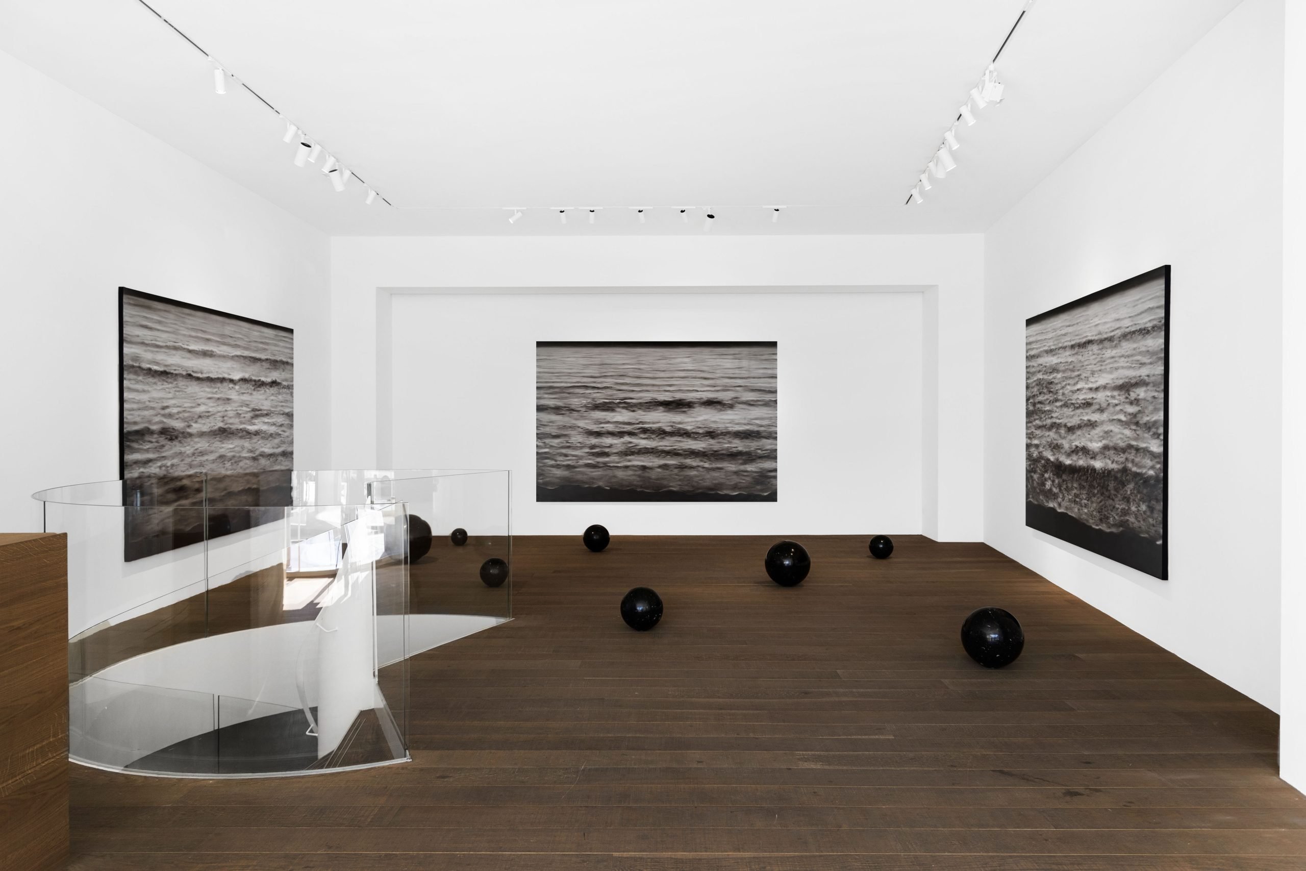 Veduta della mostra, Abel Herrero. Jeux dangereux, Tornabuoni Art Paris, 2024