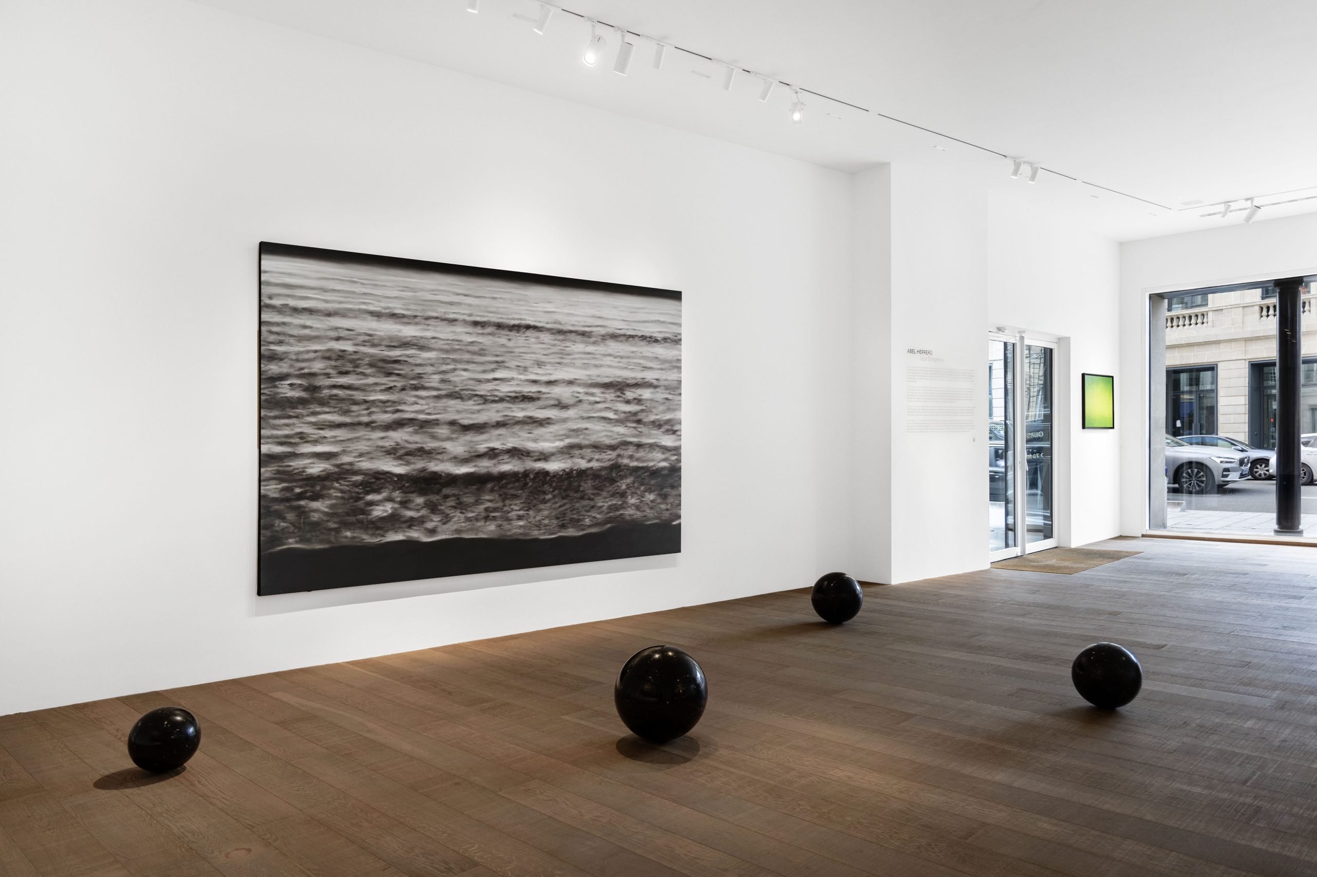 Veduta della mostra, Abel Herrero. Jeux dangereux, Tornabuoni Art Paris, 2024