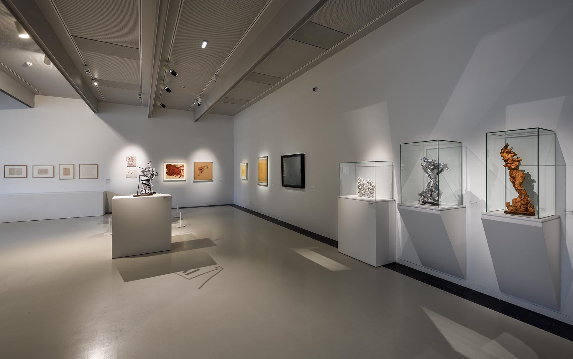 Lucio Fontana. Un futuro c’è stato, Musée Soulages, Rodez, 2024. Photo Musée Soulages, Rodez. Photo Thierry Estadieu Lucio Fontana. Un futuro c'è stato, Musée Soulages, Rodez, 2024. Photo Musée Soulages, Rodez. Photo Thierry Estadieu