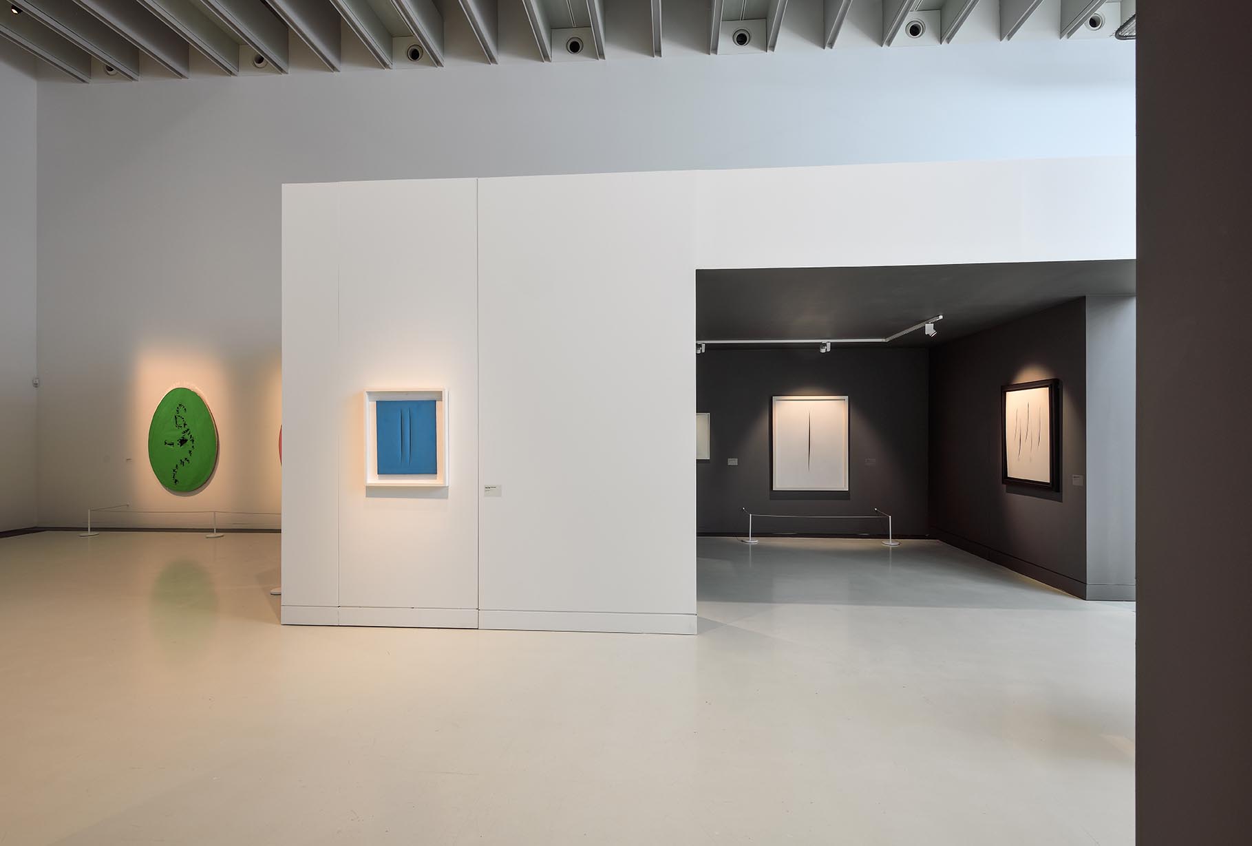 Lucio Fontana. Un futuro c’è stato, Musée Soulages, Rodez, 2024. Photo Musée Soulages, Rodez. Photo Thierry Estadieu Lucio Fontana. Un futuro c'è stato, Musée Soulages, Rodez, 2024. Photo Musée Soulages, Rodez. Photo Thierry Estadieu