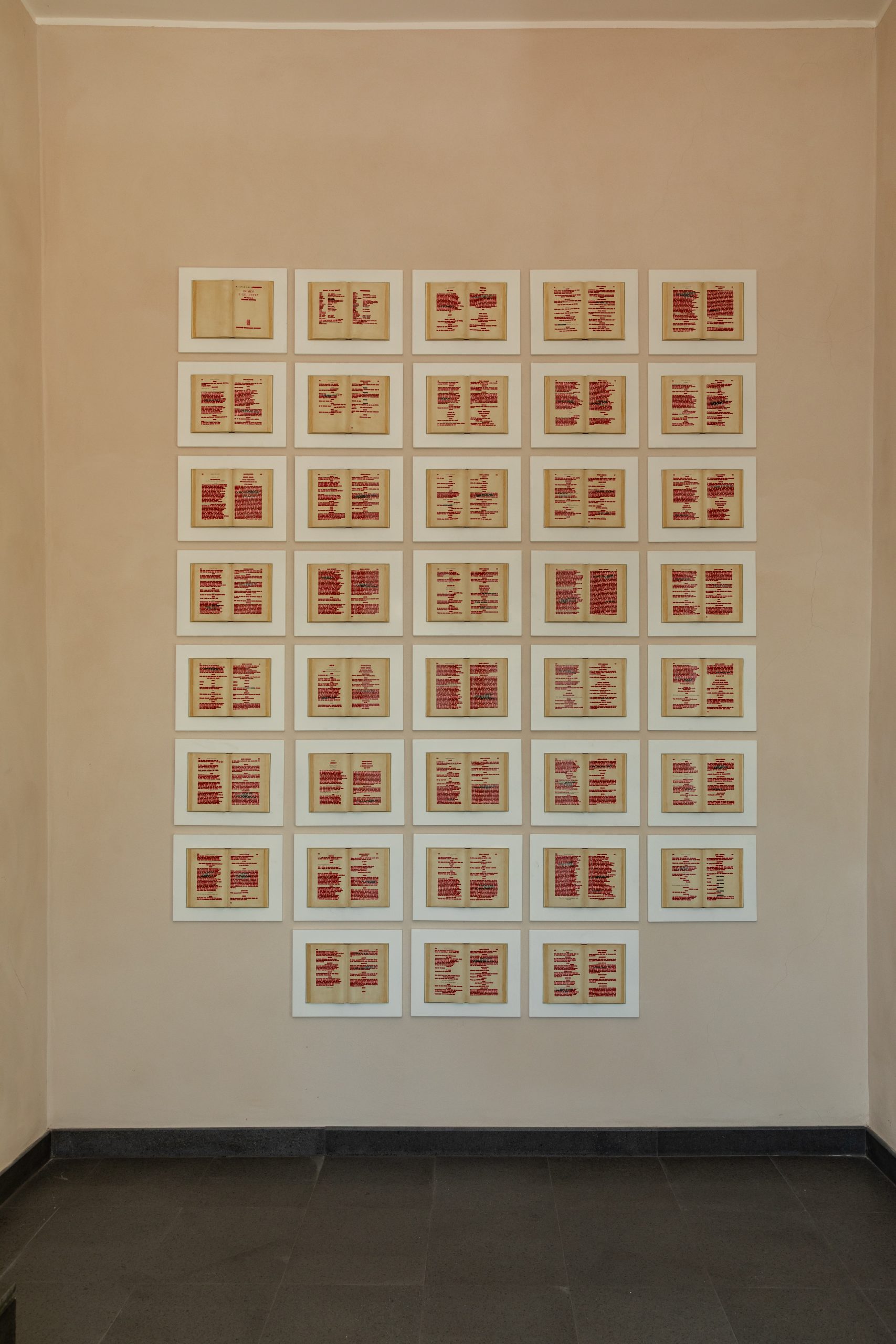 Vue d'exposition, PANORAMA POZZUOLI, 2025