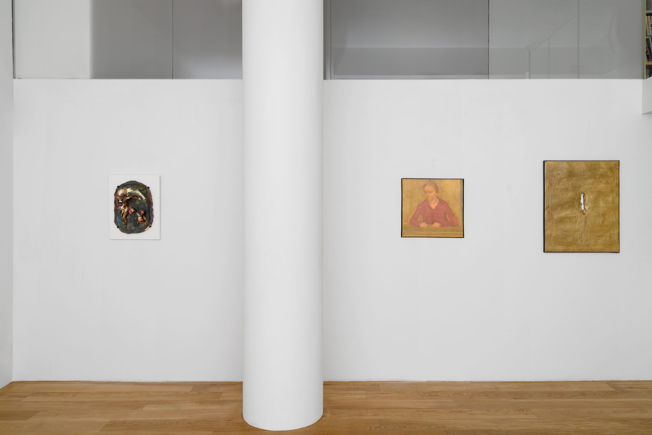 Vue d&rsquo;exposition, Au-Del&agrave;. Morandi / Fontana, Tornabuoni Art Paris, 2025