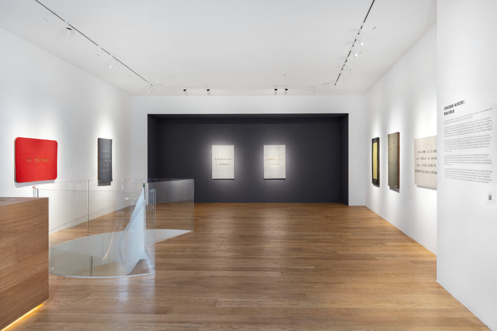 Vue de l'exposition, Vincenzo Agnetti: par c&oelig;ur, Tornabuoni Art Parigi, janvier - mars 2026