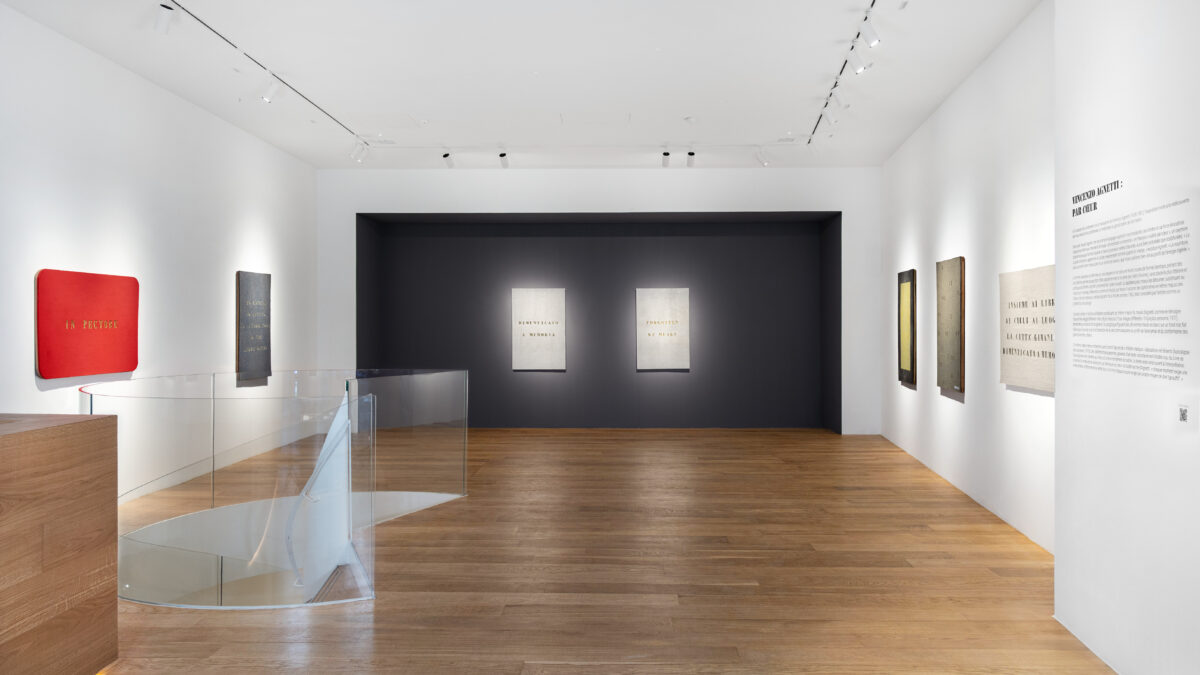 Veduta della mostra, Vincenzo Agnetti: par cœur, Tornabuoni Art Parigi, gennaio-marzo 2026